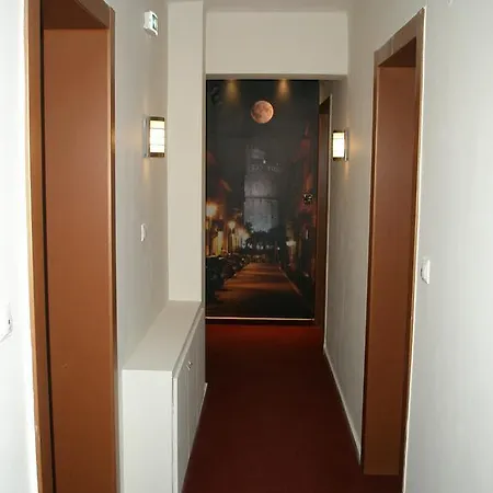 Lion Port Θεσσαλονίκη